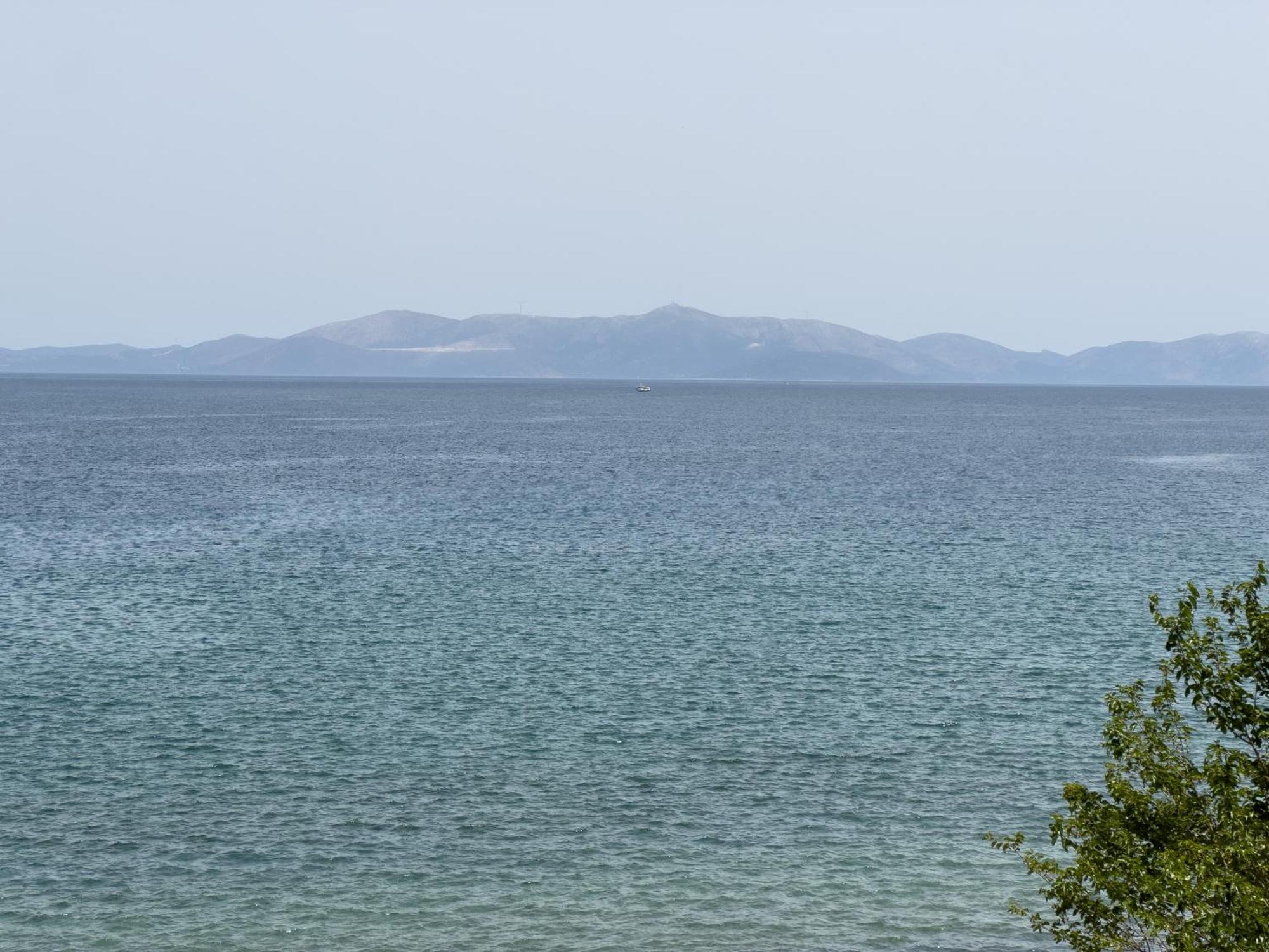 Thanos' Seaside Apartment Oropos Extérieur photo